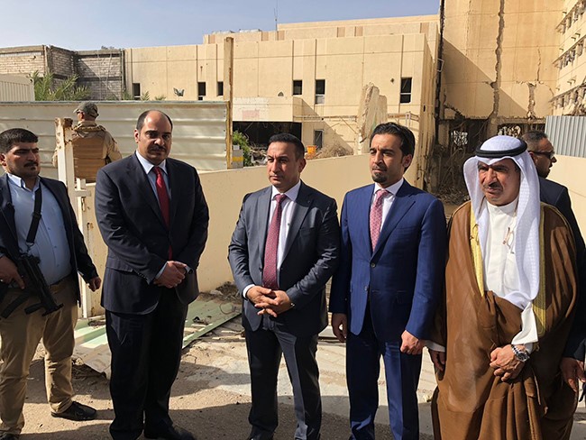 السفير الزمانان يتفقد المشاريع التي ترعاها الكويت في محافظة الانبار