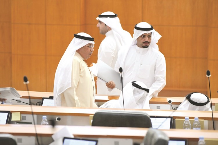 الشيخ خالد الجراح وماجد المطيري﻿