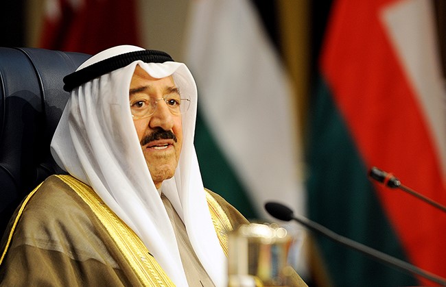 سمو الأمير يعرب عن استنكار الكويت وإدانتها للتفجير الإرهابي في الاسكندرية