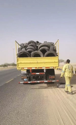 نقل إطارات مستعملة خارج الموقع ﻿