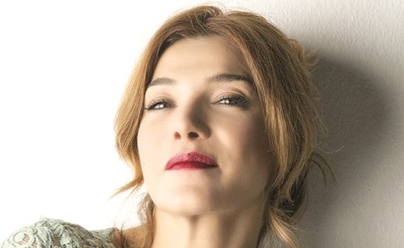 ندى أبو فرحات﻿