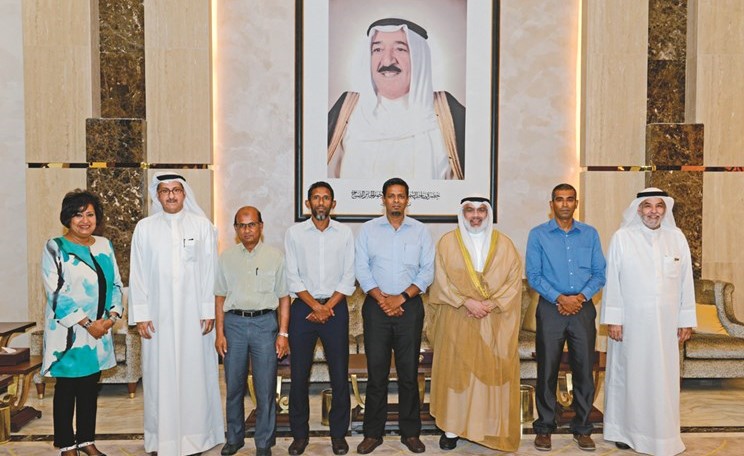 عادل الصرعاوي خلال اللقاء مع الوفد الزائر ﻿