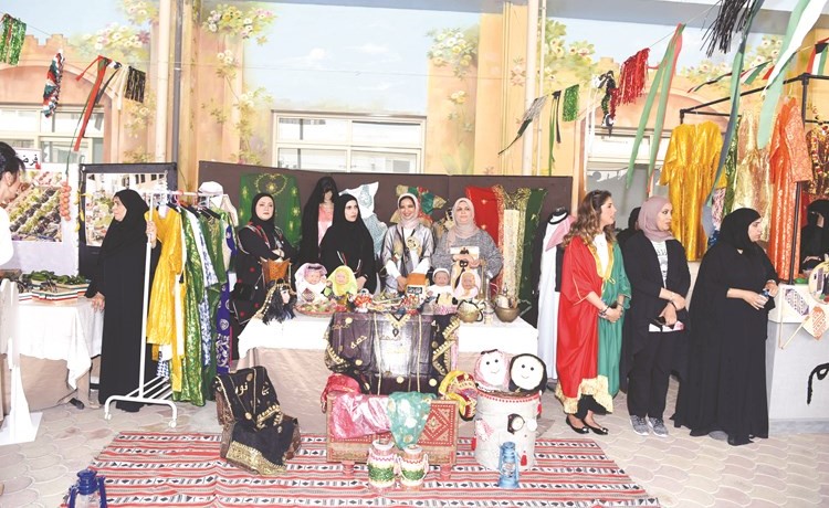 معرض الوسائل التعليمية	 (ريليش كومار)﻿