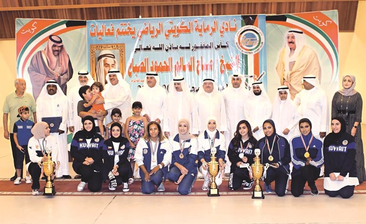 جانب من تكريم الفائزين والفائزات في البطولة﻿