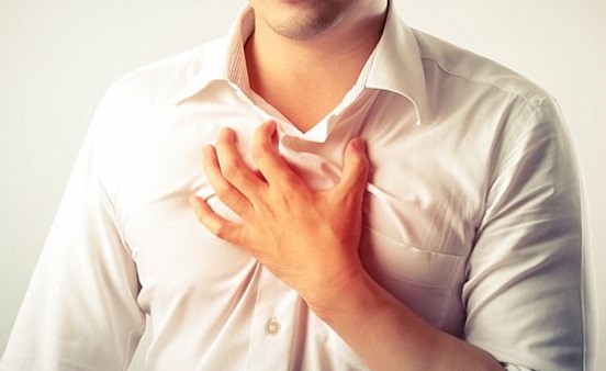 6 علامات غير عادية تشير إلى قرب تعرضك لأزمة قلبية