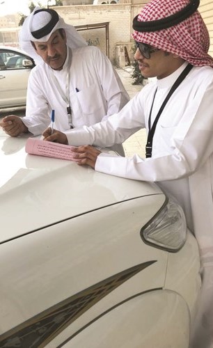 تحرير إحدى المخالفات ﻿