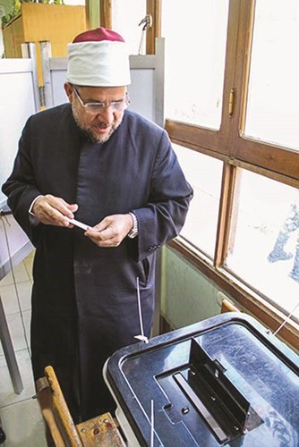وزير الأوقاف د.محمد مختار جمعة يدلي بصوته﻿