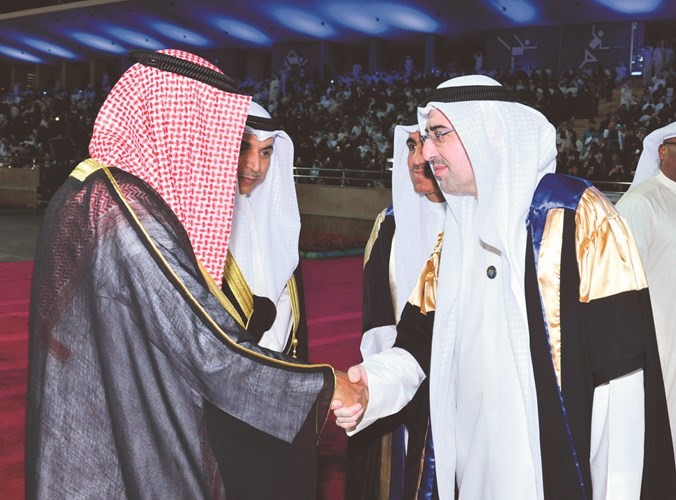 بالفيديو.. ولي العهد شهد حفل التخرج السنوي الموحد للدفعة الـ 47 من جامعة الكويت: انفتحوا على التقنية والعلوم الحديثة وابتعدوا عن الأفكار المتطرفة