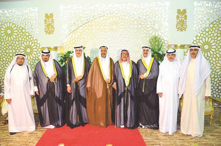 حبيب الغانم وفرج العبدالله وحسن دشتي يهنئون﻿