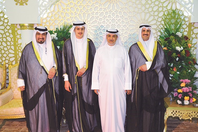 سعد المياح وسعود المياح مع المعرسين عادل وخالد المياح﻿