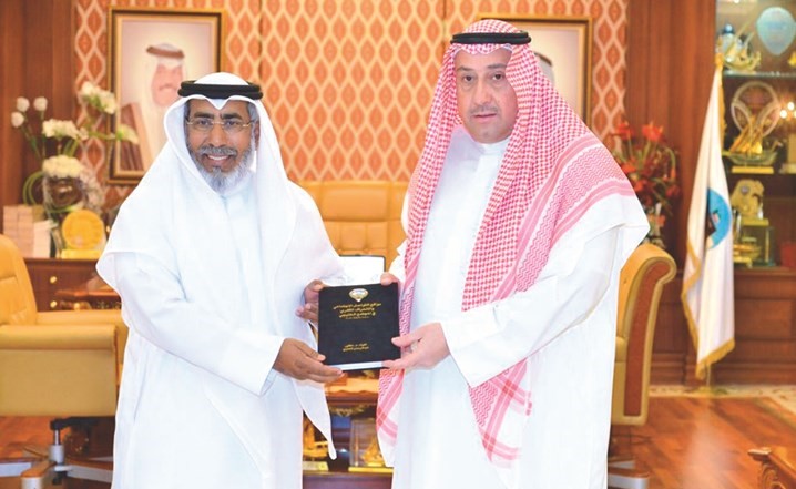  الشيخ فيصل الحمود مستقبلا اللواء م. عبدالرحمن العنزي﻿