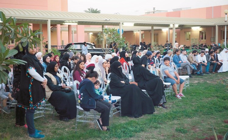 جانب من فعاليات الاحتفال بعيد الأم﻿