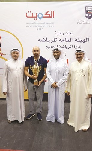 بدر الرامزي وحامد العمران واللاعب هشام عباس ووليد السلطان﻿
