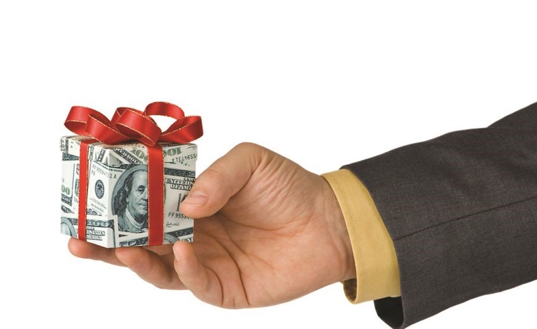 تعاملات المطلعين في فبراير.. سيطرة أسهم الإثابة