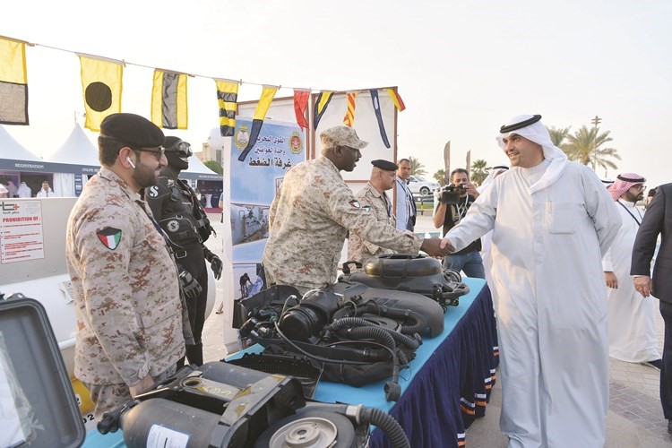 الصالح في جناح القوة البحرية ﻿