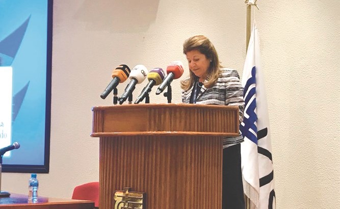 د.سميرة السيد عمر متحدثة في المؤتمر﻿