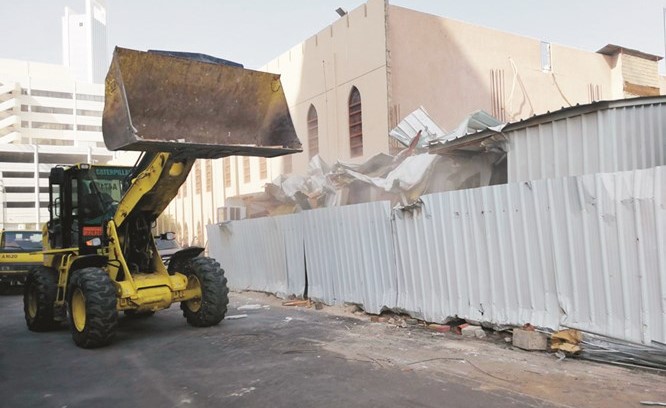جانب من إزالة التعديات على أملاك الدولة ﻿