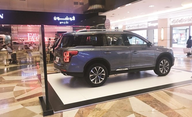 «المطوع والقاضي» تعرض سيارة GS8 في «الصالحية»