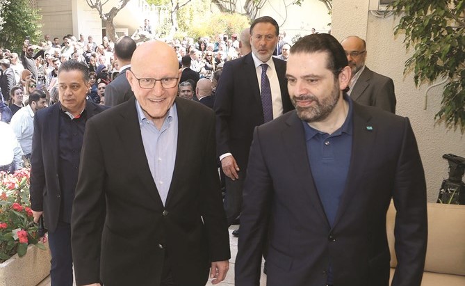رئيس الحكومة سعد الحريري خلال زيارته للرئيس تمام سلام في دارته في المصيطبة أمس	(محمود الطويل)﻿