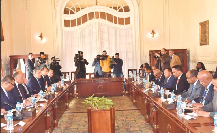 اجتماع سابق بين مصر وإثيوبيا والسودان حول سد النهضة﻿