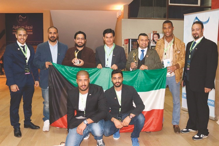 فريق المسرح الجامعي حصد جائزتين في مهرجان أغادير الدولي