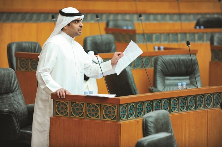 رياض العدساني﻿