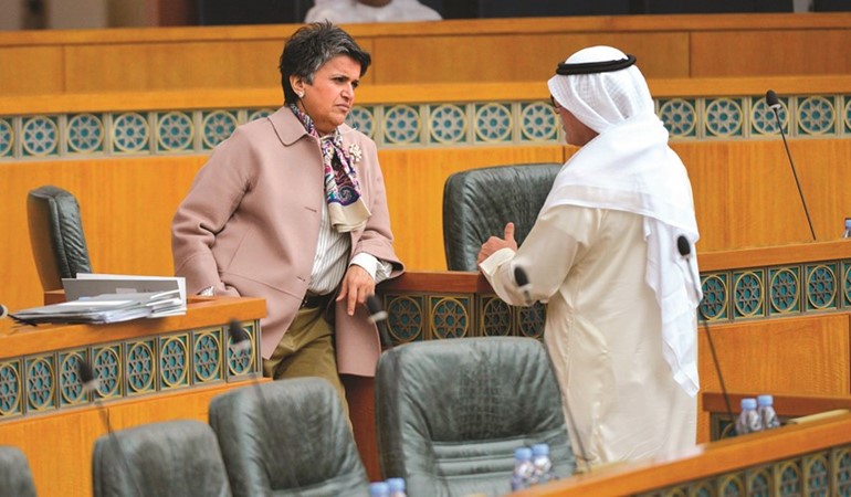 صلاح خورشيد وصفاء الهاشم﻿
