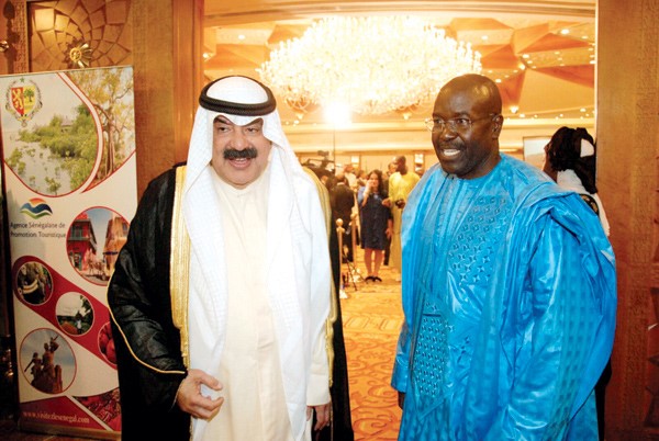 خالد الجارالله مع السفير السنغالي عبدالاحد امباكي