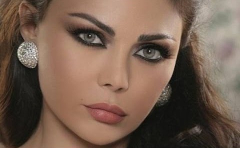 بالفيديو.. هيفا وهبي هل نفخت شفتيها؟ وكيف بدت بأطلالتها الجديدة