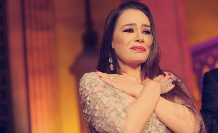 شاهد شيريهان في أحضان شقيقتها الكبرى