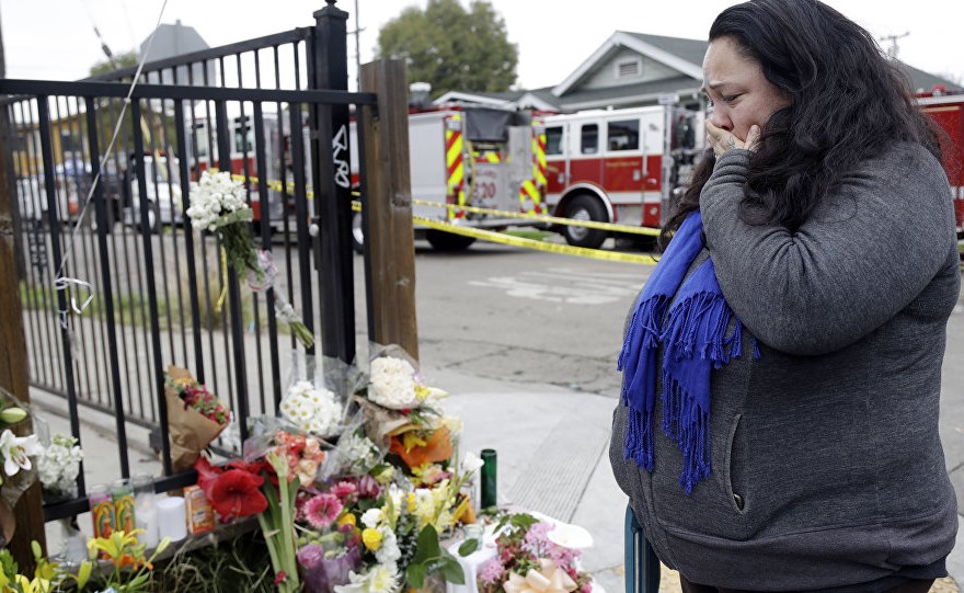 مقتل 14 شخصا من فريق للهوكي في حادث سير مروع
