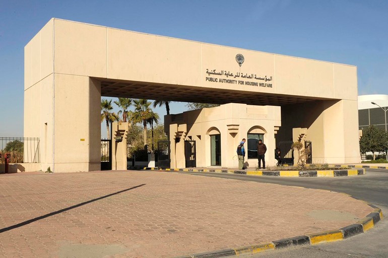 "السكنية": لا نسحب بيوت المتوفين ويمكن للزوج أو الزوجة اصدار وثيقة التملك