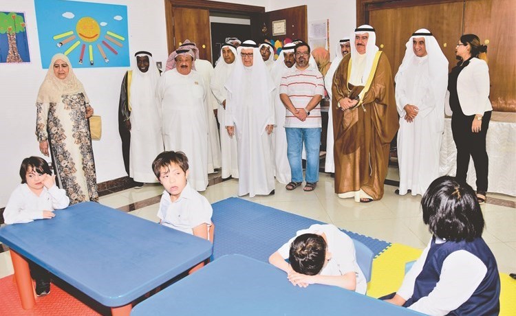 المهنا زار مركز ناصر المعجل لمتلازمة الدوان: الكويت ستظل تقدم مساعدات للآلاف من المحتاجين من أبناء المجتمع المتضررين