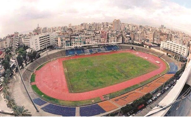 الحريري يؤكد بقاء ملعب بيروت البلدي