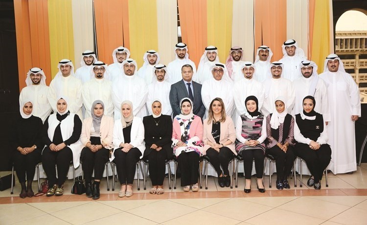 لقطة جماعية للمشاركين في البرنامج التدريبي﻿
