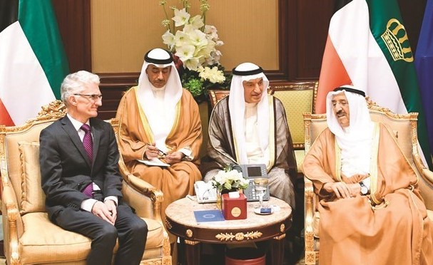 صاحب السمو الأمير مستقبلا وكيل الأمين العام للأمم المتحدة للشؤون الإنسانية مارك لوكوك﻿