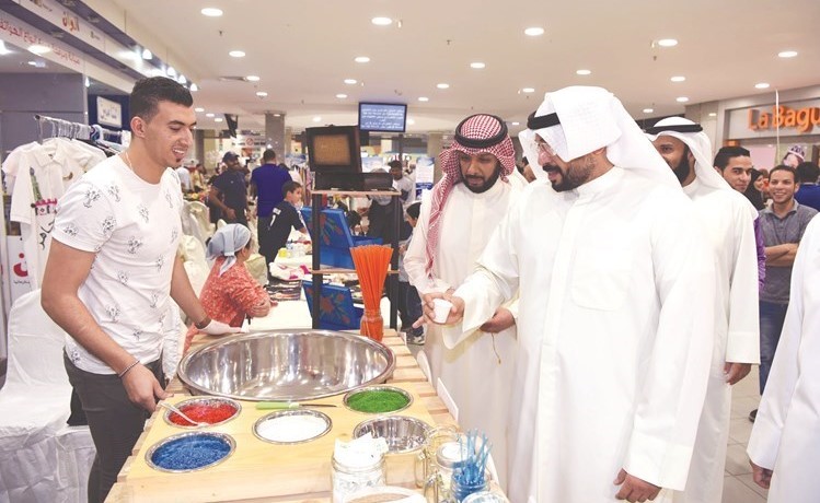 جولة على الاجنحة المشاركة في المعرض﻿