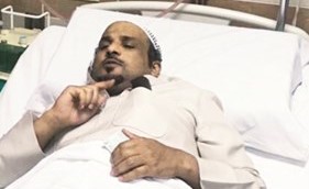 خالد الجارالله خلال تواجده بالمستشفى ﻿