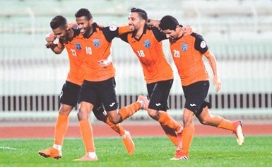 لاعبو كاظمة تألقوا في الجولات الماضية (الأزرق.كوم)