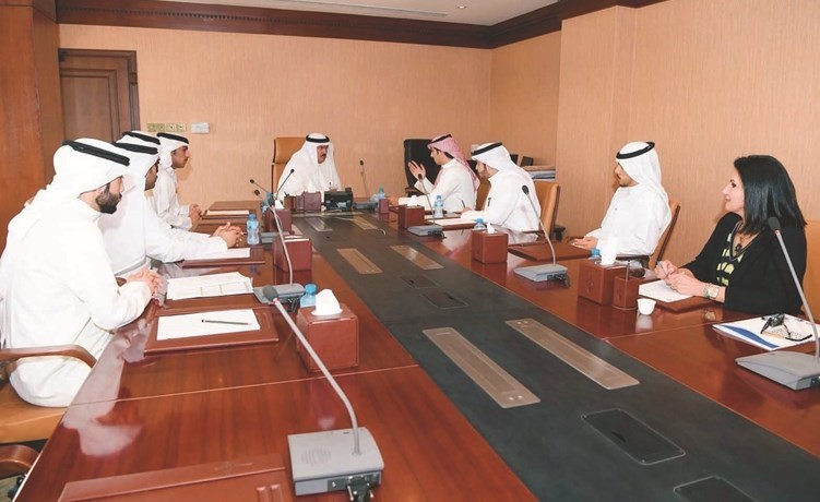 د.المضف خلال استقباله وفد اتحاد الطلبة﻿