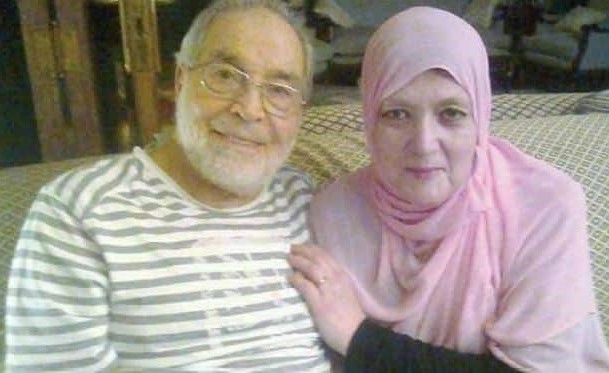 شاهد.. كيف ظهر الفنان المصري حسن يوسف وزوجته شمس البارودي في ندوة فنية بالقاهرة؟