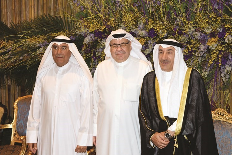 وائل القطامي مهنئا﻿