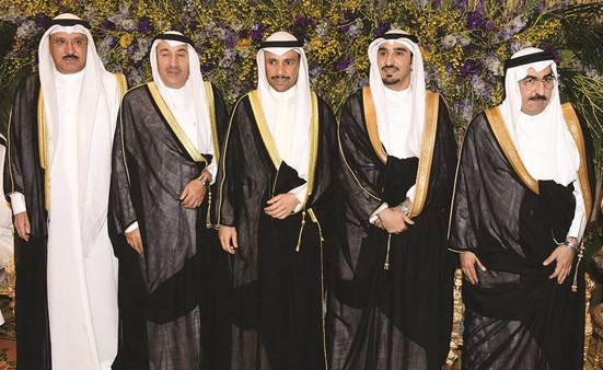 مرزوق الغانم يقدم التهاني﻿