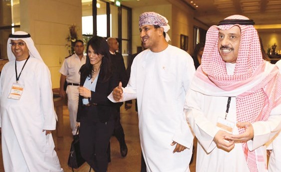 د.رانيا المشاط ود.سلطان اليحيائي والزميل جاسم التنيب ﻿