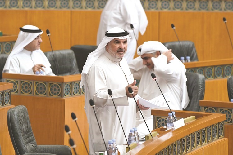 صالح عاشور ﻿