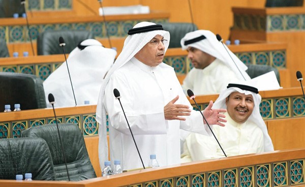 الشيخ خالد الجراح يرد على حديث النواب حول جدية الحكومة في تطبيق القانون على الجميع  (هاني الشمري)