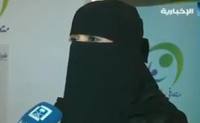 بالفيديو.. أشخاص متعافون من السرطان يروون رحلة معاناتهم وانتصارهم على مرضهم