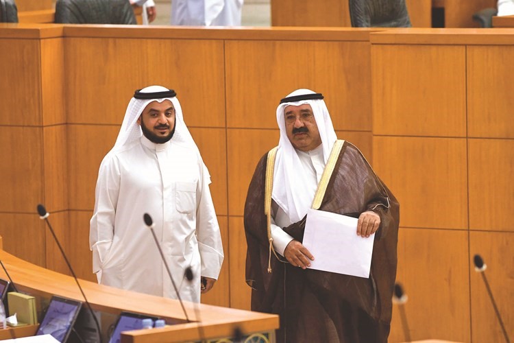 الشيخ ناصر صباح الأحمد ود.محمد الحويلة﻿