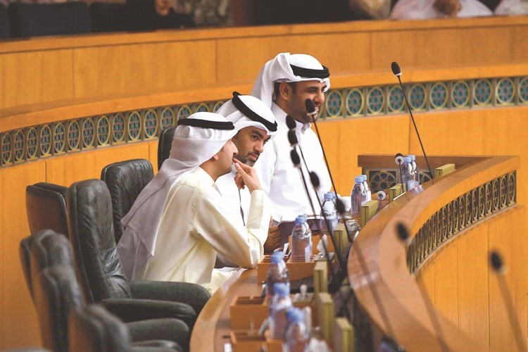 يوسف الفضالة وعمر الطبطبائي وعبدالوهاب البابطين﻿