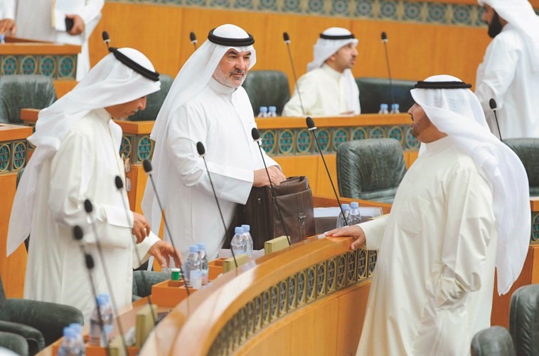 حمدان العازمي وصالح عاشور وم.عادل الخرافي﻿